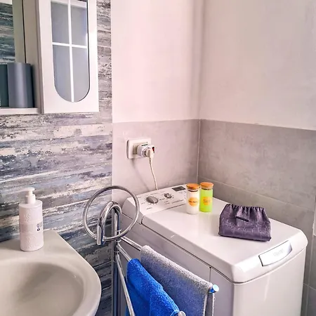 The Shell ヴァッレクロージア