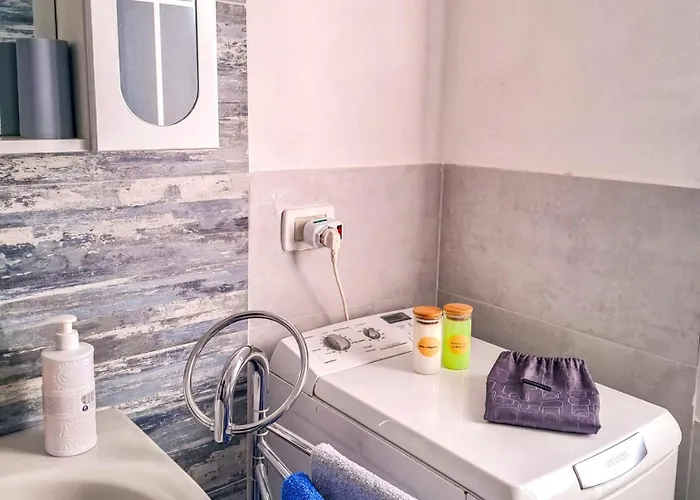 The Shell Vallecrosia